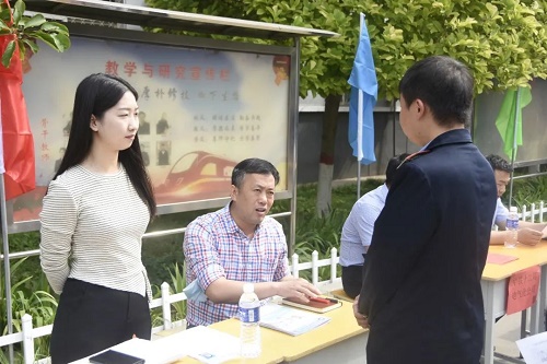 石家莊鐵路高級(jí)技校學(xué)校怎么收費(fèi) 學(xué)校新聞